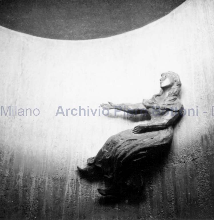 Veduta dell'interno della cappella, positivo, bianco e nero, mm 118 x 88. N. 1 unità