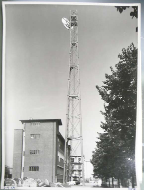 Centrale Sip Pavia Vigentina. Vista del complesso dalla corte interna(2-9-69). Stampa fotografica b/n.