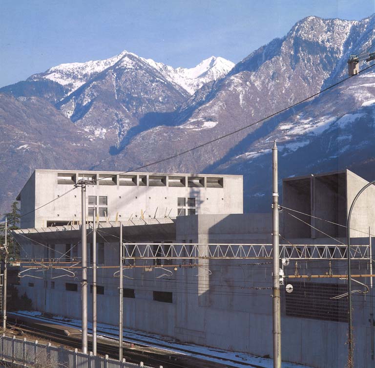 Stazione Autolinee STPS, Morbegno. Vista d'insieme