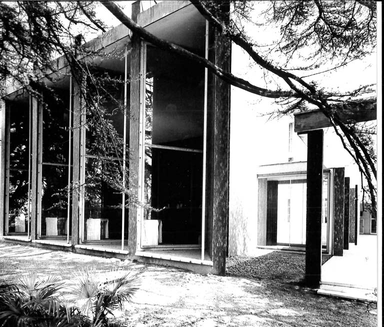 Vista esterna. Stampa fotografica b/n.