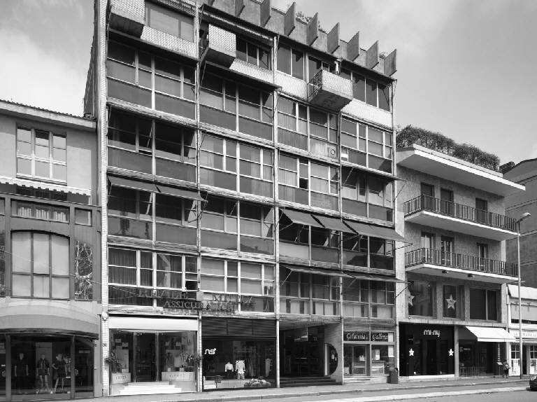 Fronte rivolto a via Tiraboschi