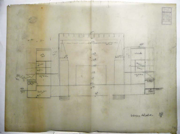 Sezione trasversale sul palco. [Scala 1:200], 21/5/1957. Matita su carta da lucido