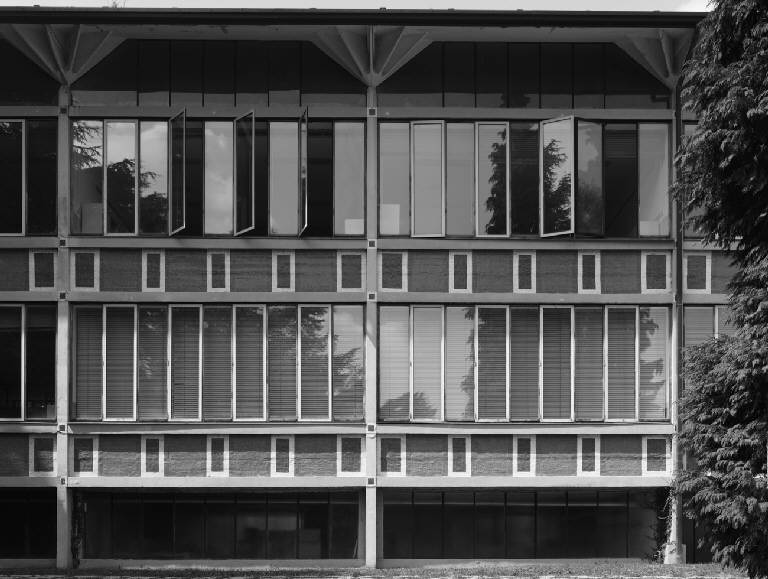 Dettaglio di una delle campate occupata dalle aule