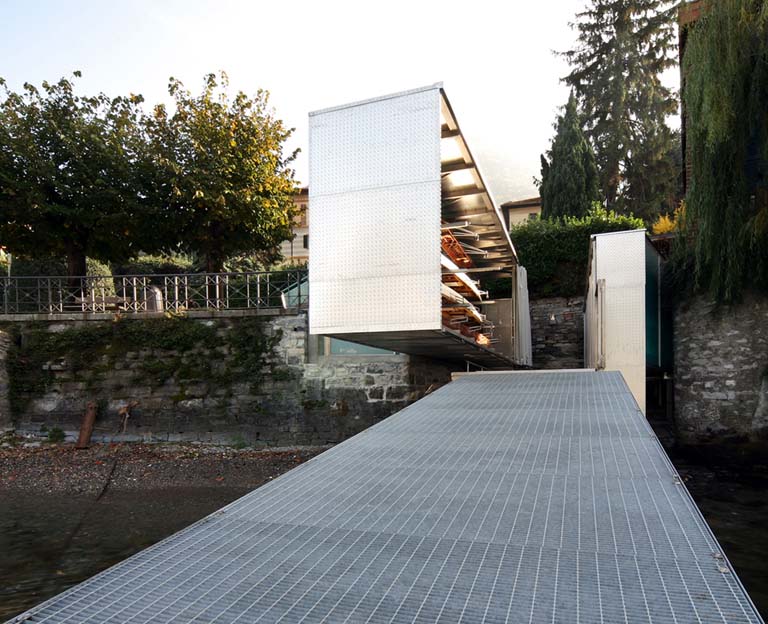 Hangar delle barche, dal pontile