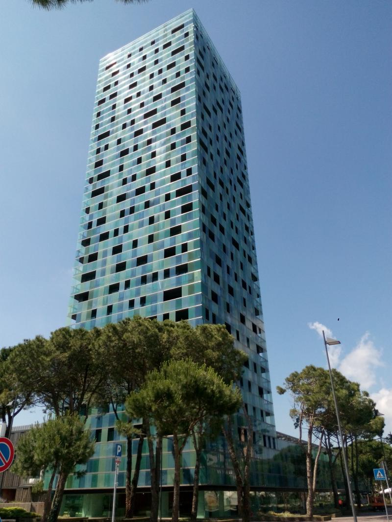 Torre, angolo nord-est