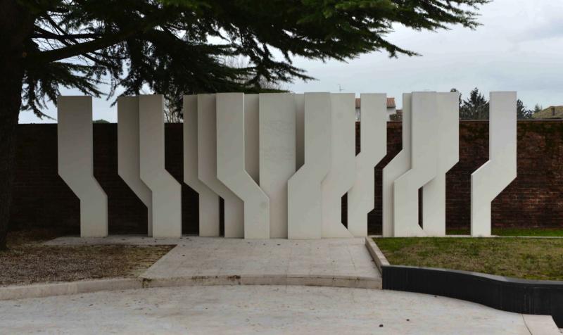 la staccionata stilizzata