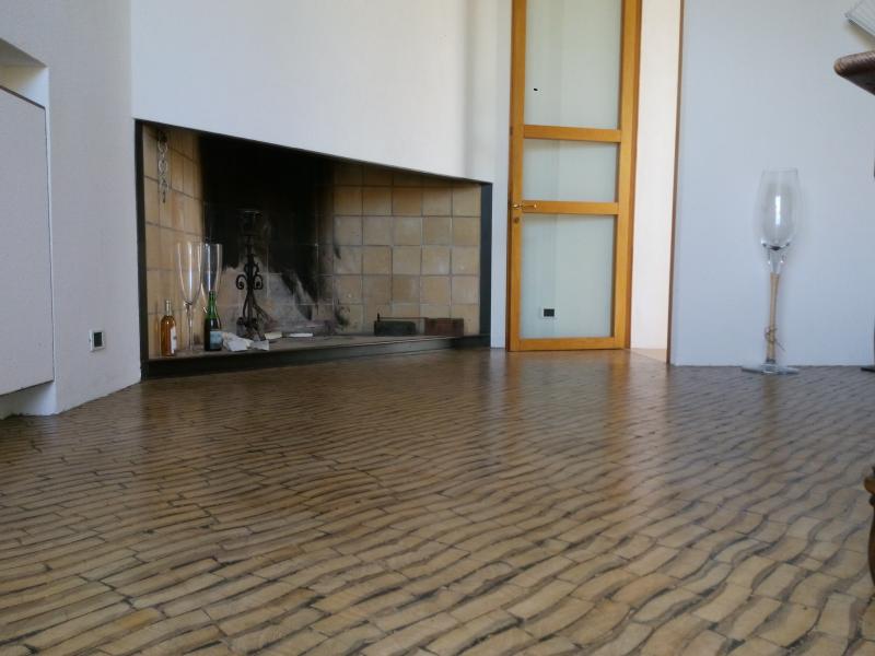 Il padiglione studio, il camino ovest