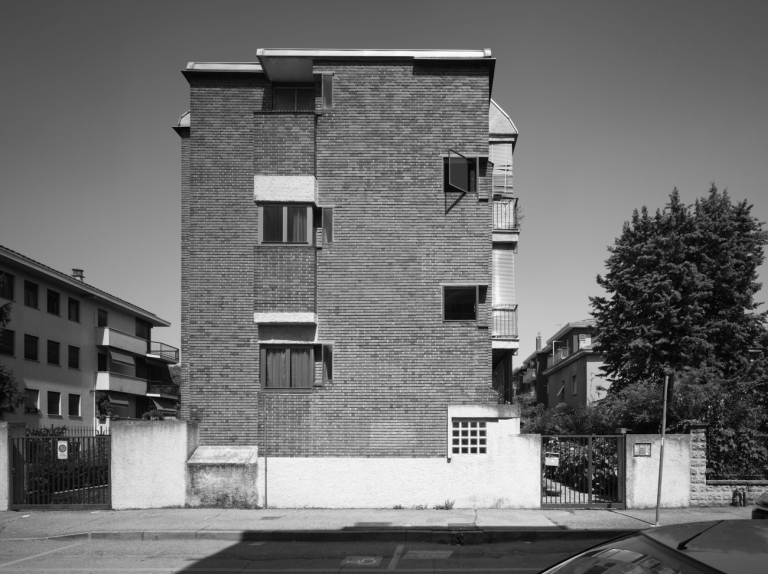 Prospetto su strada - Introini, Marco -