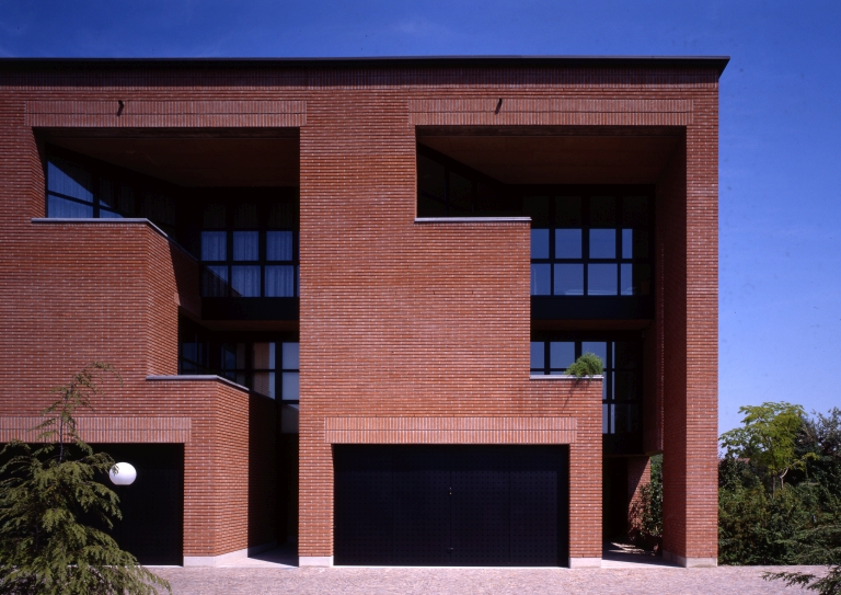 Case a schiera, Bernareggio. Fotografia © Enrico Cano. (Archivio Mario Botta)