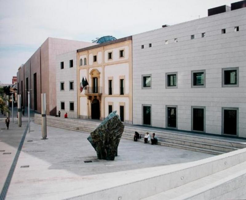 Vista del Prospetto sulla piazza