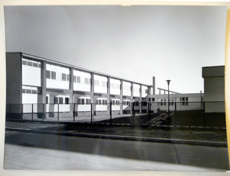 Fianco. Copia fotografica b/n