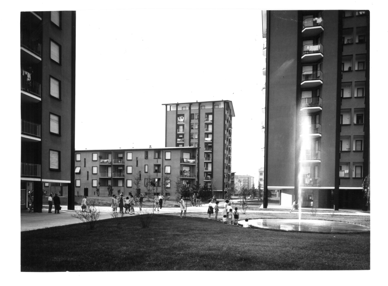 Quartiere Pirelli, Cinisello Balsamo. Vista d'insieme. Stampa fotografica b/n. P. 50