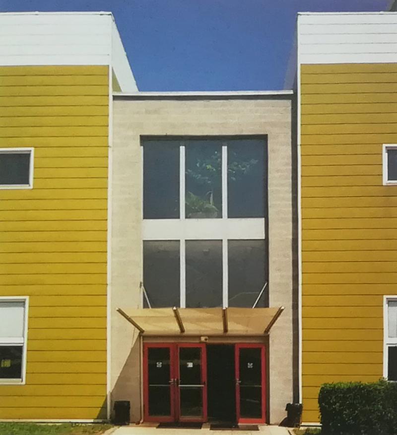 Particolare degli ingressi in corrispondenza dei corpi intermedi in muratura