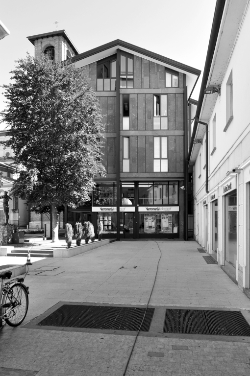 Vista da piazza San Magno