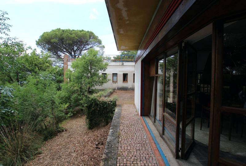 Particolare del camminamento perimetrale