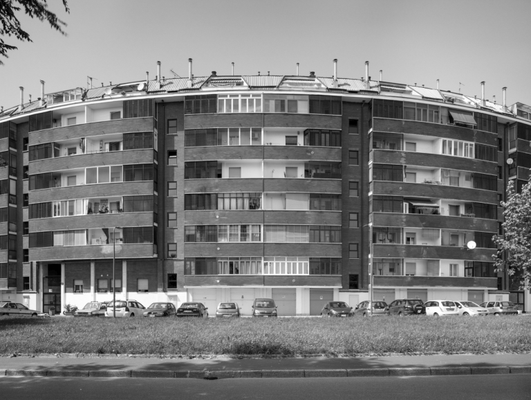 Particolare facciata fabbricato quartiere Sant'Ambrogio I