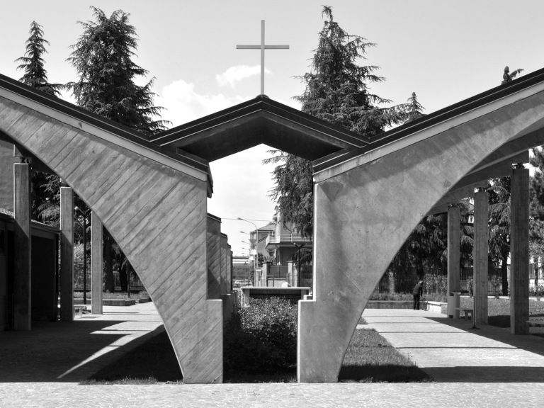 Particolare portico esterno