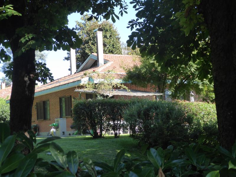 Vista verso il giardino, 2019  