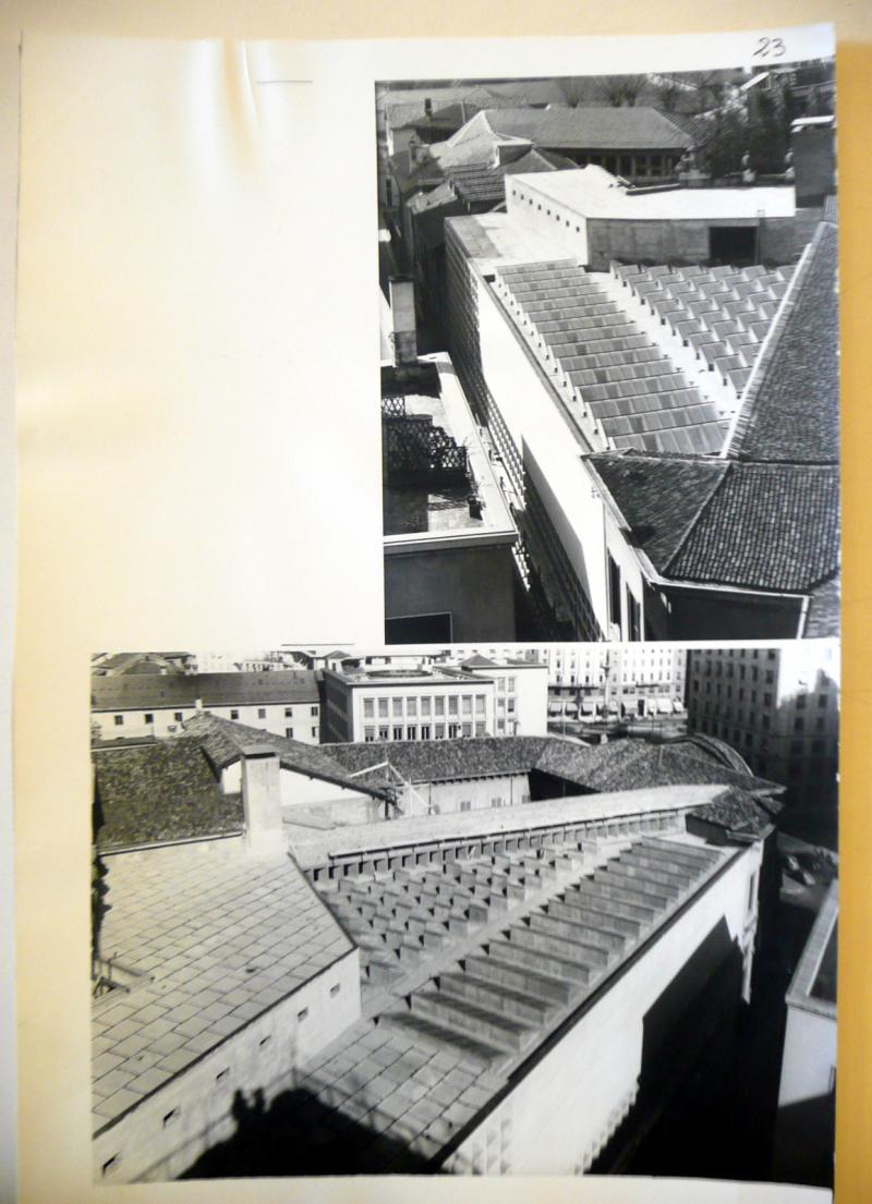 Copertura della sala di lettura nell'ala ricostruita. Stampa fotografica b/n