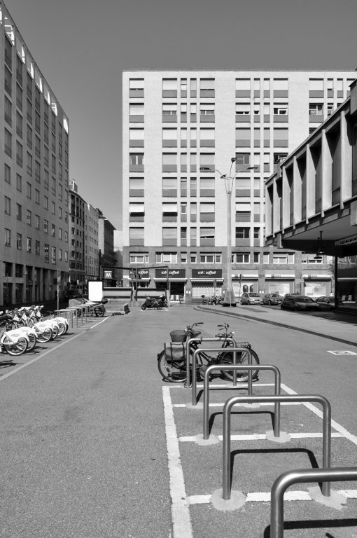 Fotopiano parziale della facciata su piazza Velasca