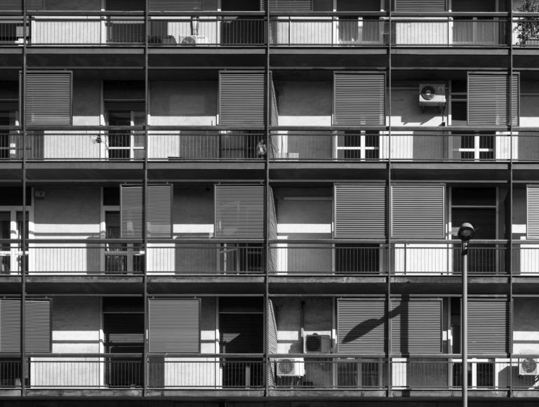 Dettaglio delle logge rivolte a corso Sempione