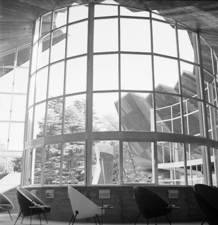 Interno. 1953-1958. Negativo b/n