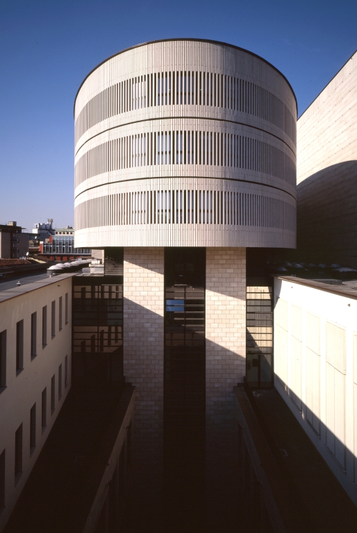 Viste esterne del teatro La Scala, Milano