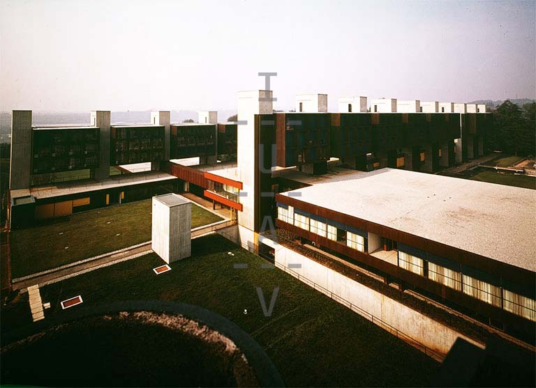 Vista generale dall'alto. Stampa fotografica a colori