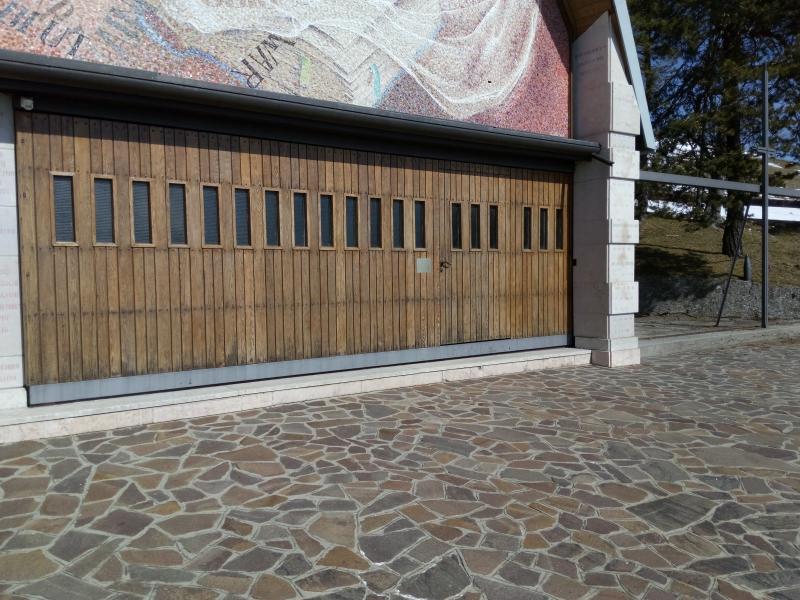 Prospetto sud, dettaglio della parete scorrevole