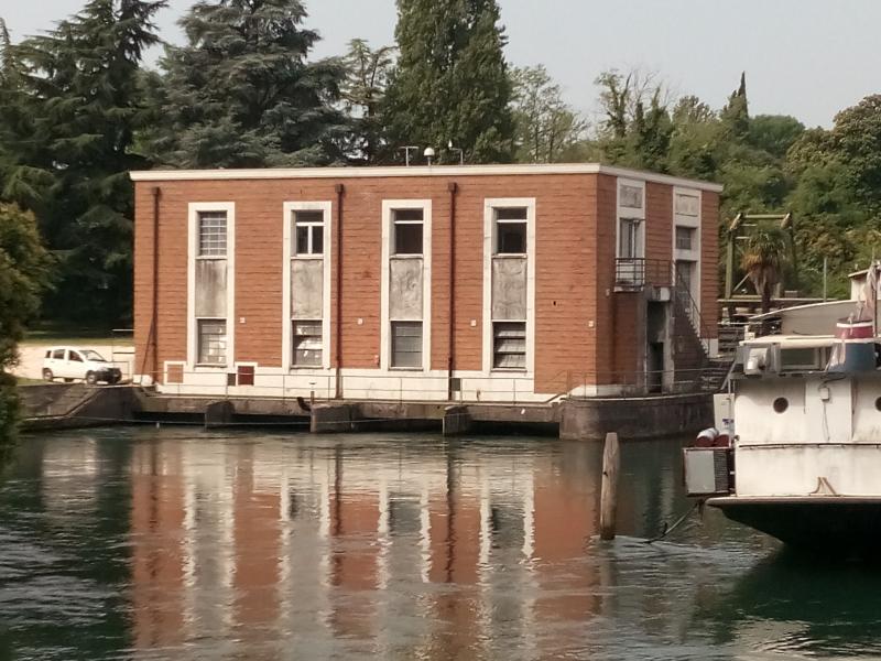 Prospetto est