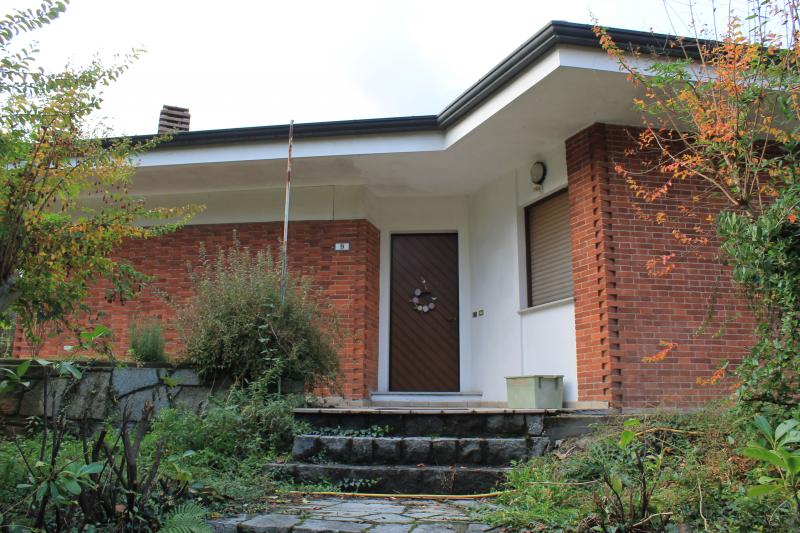 Vista del fronte est con l’ingresso principale, 2019