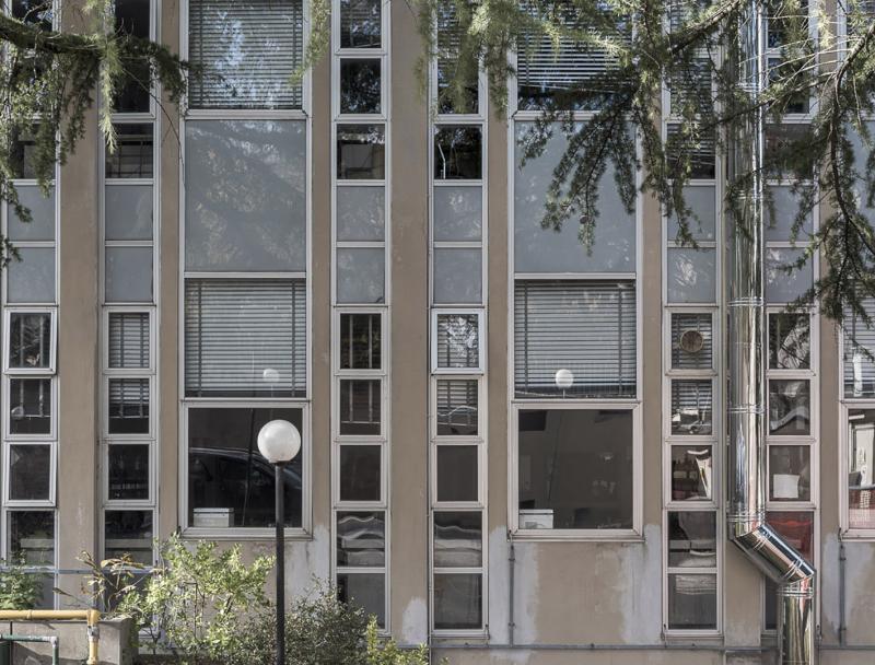 dettaglio bucature facciata