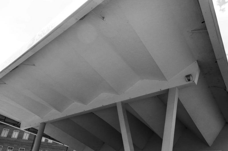 Particolare pensilina