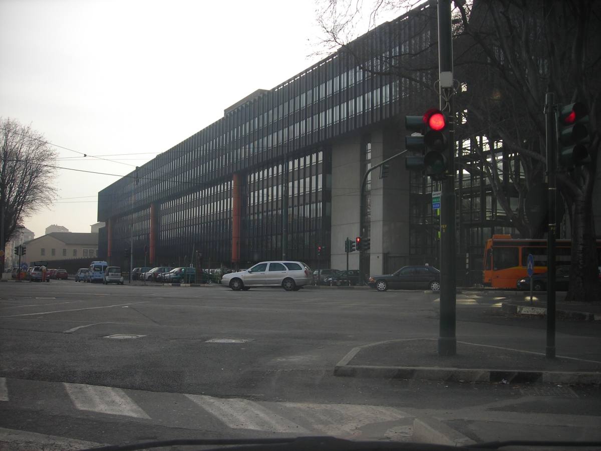 Vista esterna della facciata su corso Ferrucci