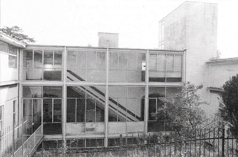 Il fronte posteriore, con l’ampliamento di Ottavio Cascio del 1957 per l’inserimento della scala fra il primo ed il secondo piano 