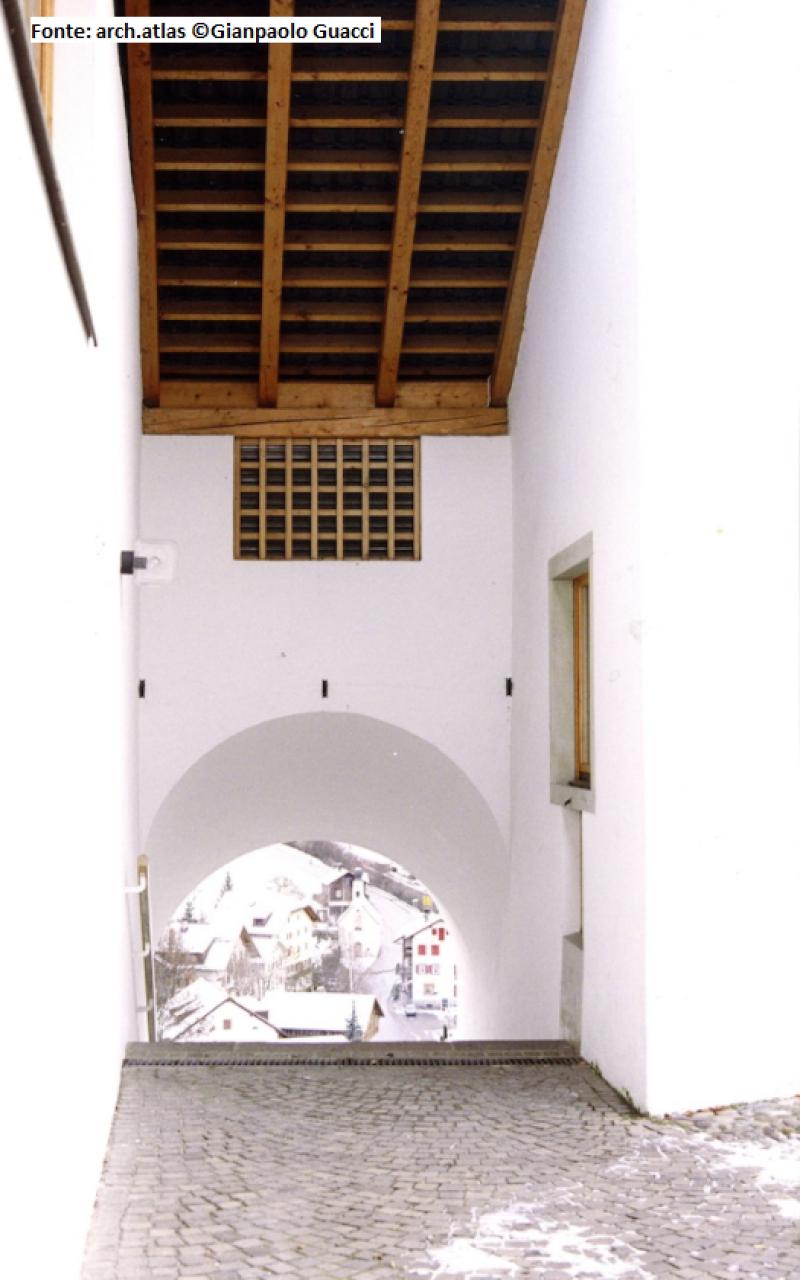 esterno, dettaglio