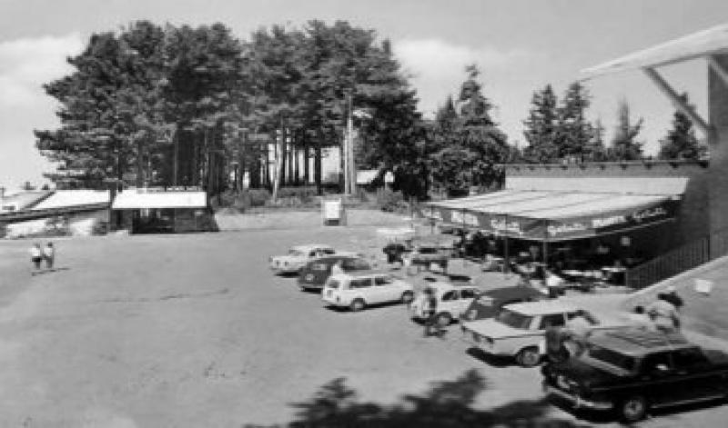 Parcheggio davanti alla funivia