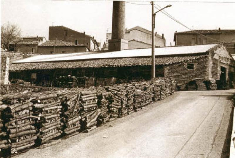 Ingresso alla fornace e al centro abito, prima del 1980