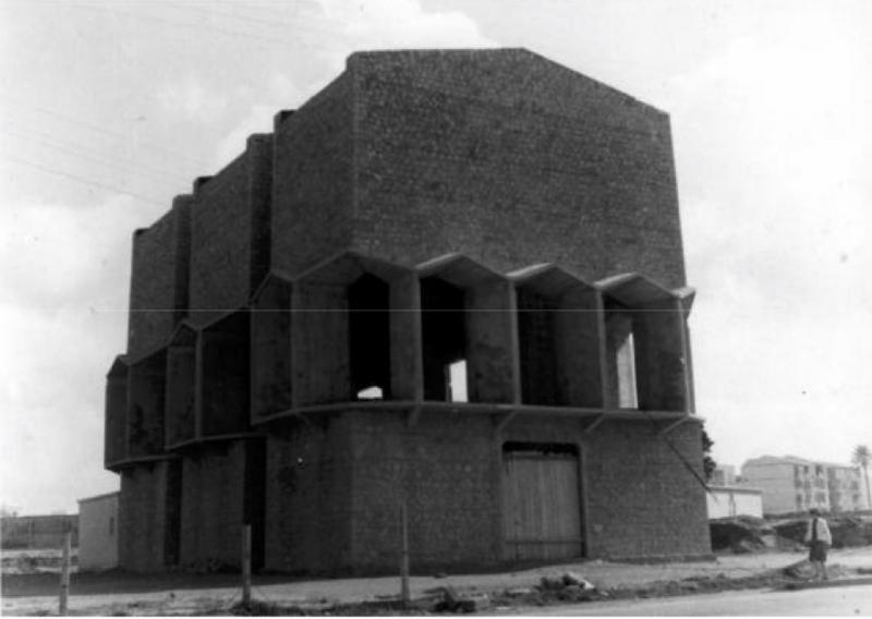 Veduta dell’edificio durante il cantiere