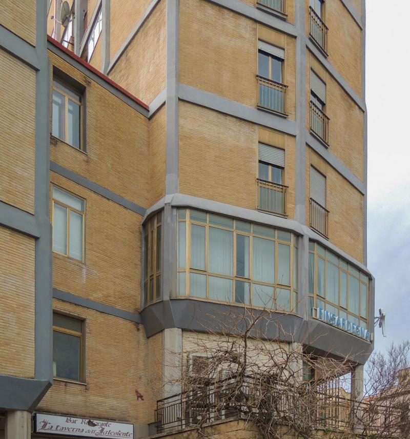 Palazzo INA, dettaglio del prospetto