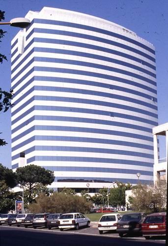 Vista esterna da viale dell'Arte