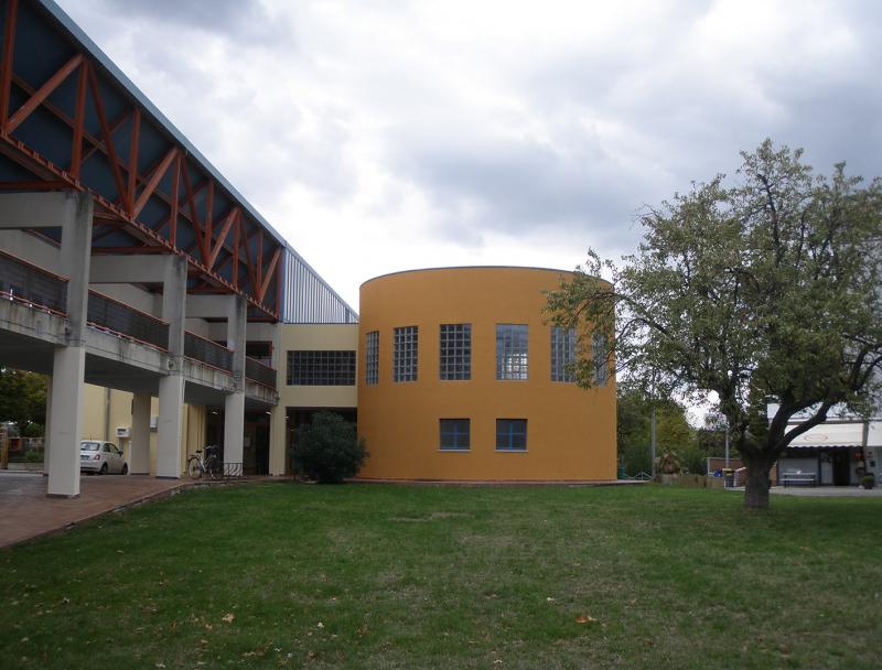 vista esterna, dettaglio corpo cilindrico