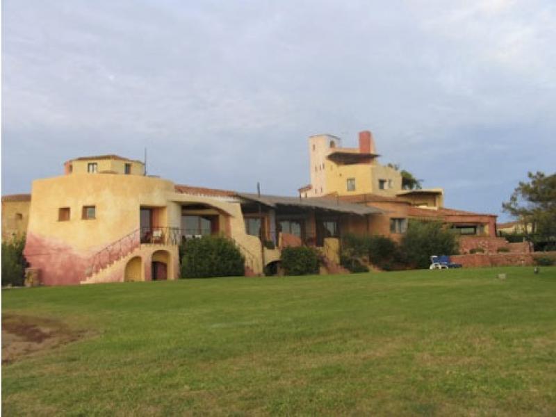 Vista del complesso da terra
