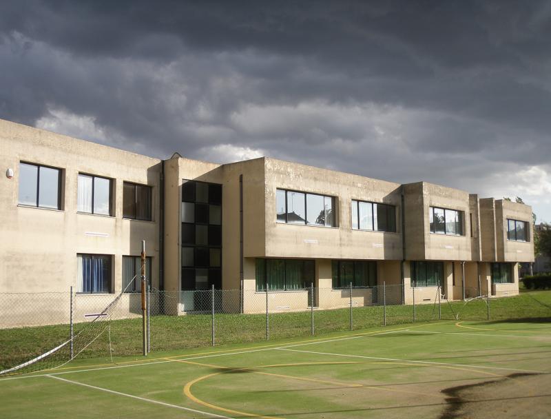 facciata su via Corfù