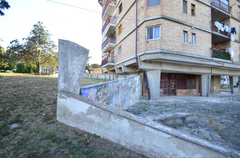 Dettaglio basamento