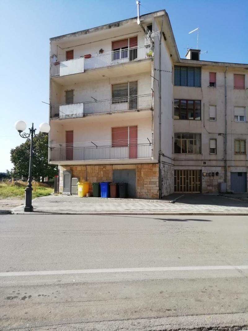 Dettaglio prospetto su Corso Umberto I