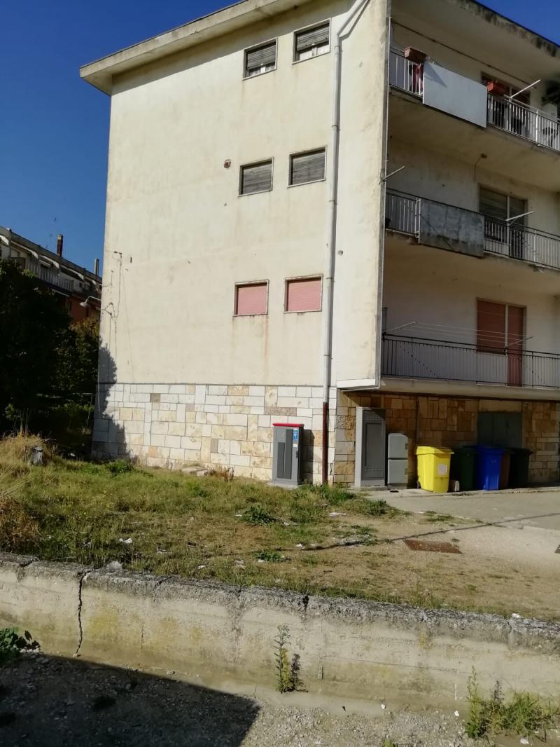 Fronte sud su Via Vulture