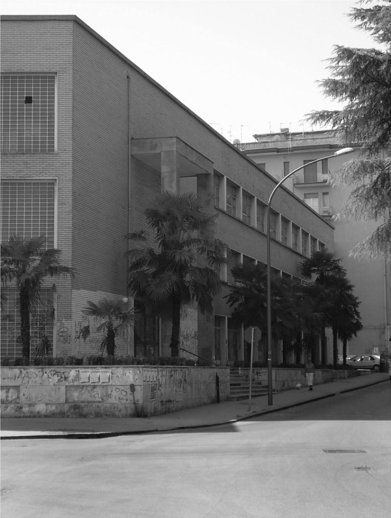 Facciata su Via Sala