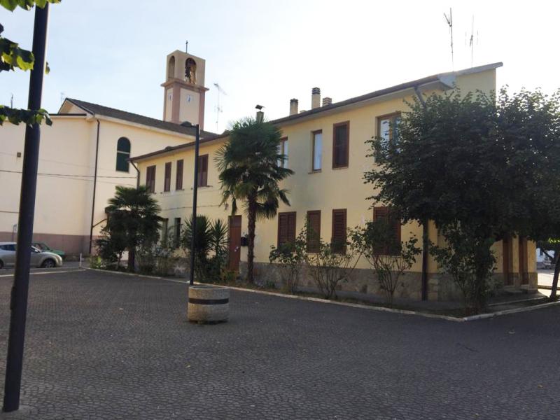 Prospetto ovest su cortile