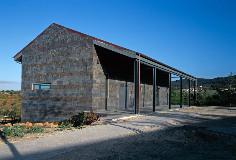 Vista esterna da via del Casale di Paglierini